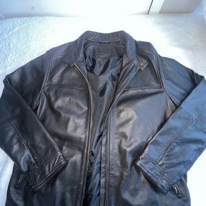 NWOT. Beautiful chocolate leather jacket by Rodd and Gunn. Men’s XL.